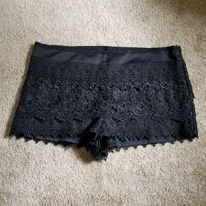 Scalloped Crochet Boho Indie Shorts